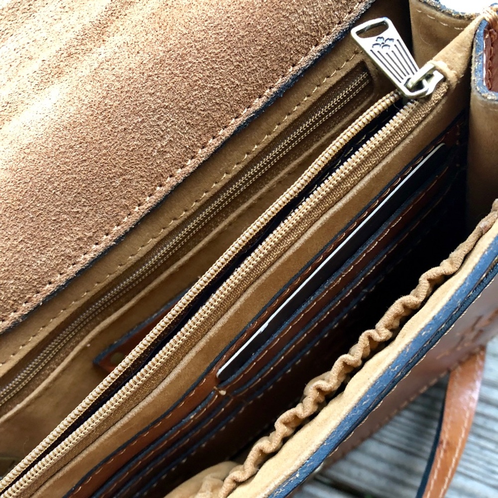 Patricia Nash Leather Crossbody Purse - Picture 7 of 8